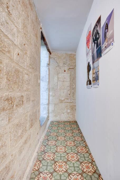 Stunning Medieval Getaway วิค-ลา-การ์ดิโอล ภายนอก รูปภาพ